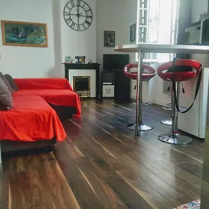 La Maison De Valentino Marseille