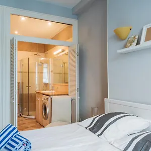 bel-appartement-renove-au-bord-du-rhone.hotels-rhonealpes.com/